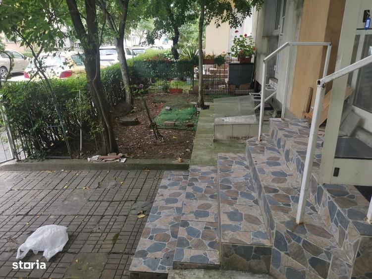 Spațiu comercial, de 50 mp, în Banat