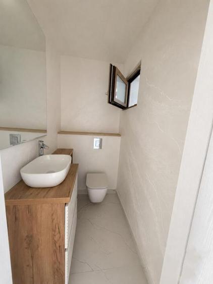 Apartament cu 3 camere în Titan