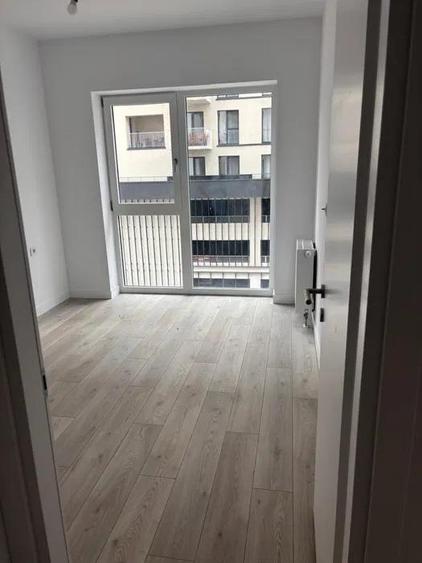 Garsonieră decomandată în Baza 3