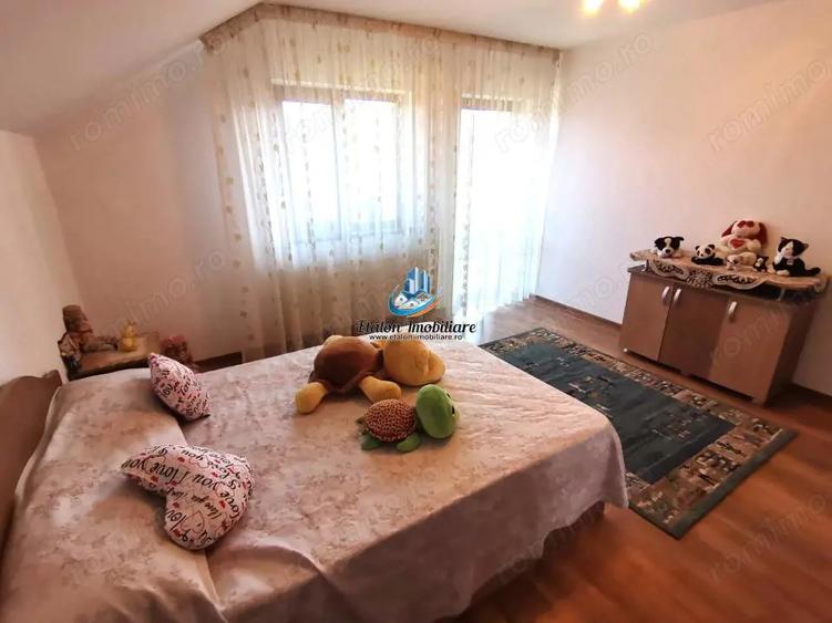 Casă cu 6 camere cu Teren 1000 Mp în Sărata