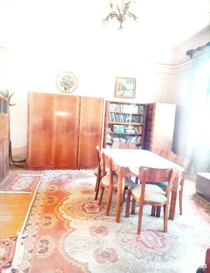 Casă cu 5 camere cu Teren 3463 Mp în Pilu