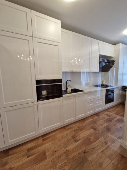 Apartament cu 3 camere decomandat, mobilat în Herăstrău