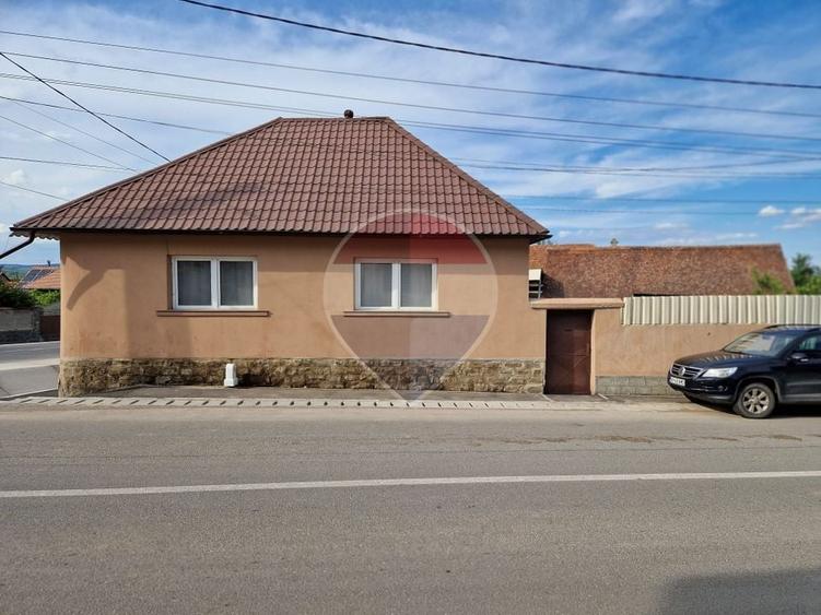 Casă individuală cu 2 camere cu Teren 1002 Mp în Augustin