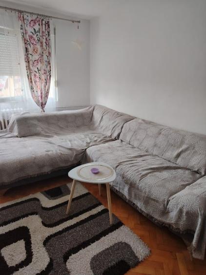 Apartament cu 3 camere decomandat, mobilat în Gara de Nord