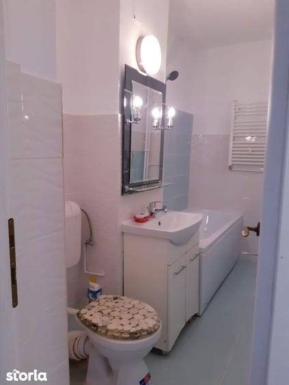 Apartament cu 3 camere decomandat în Circumvalațiunii