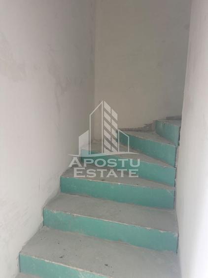 Duplex cu 5 camere cu Canalizare în Ghiroda