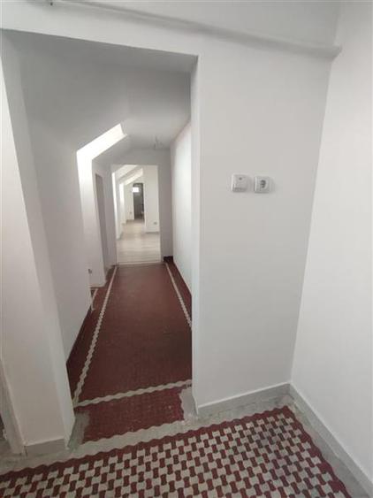 Apartament cu 2 camere semidecomandat în Polonă