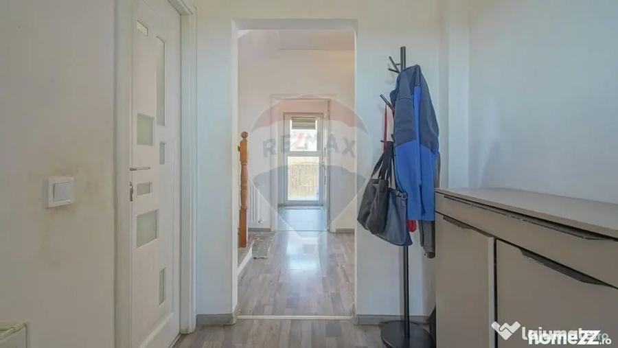 Casă cu 4 camere cu Teren 284 Mp în Bartolomeu