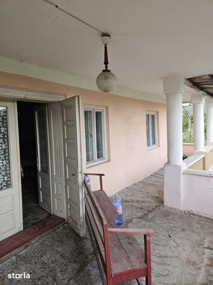 Casa de renovat + 2.900 mp teren, front 38 m potential constructie - 9