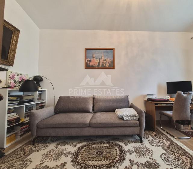 Apartament cu 3 camere semidecomandat, mobilat în Băneasa