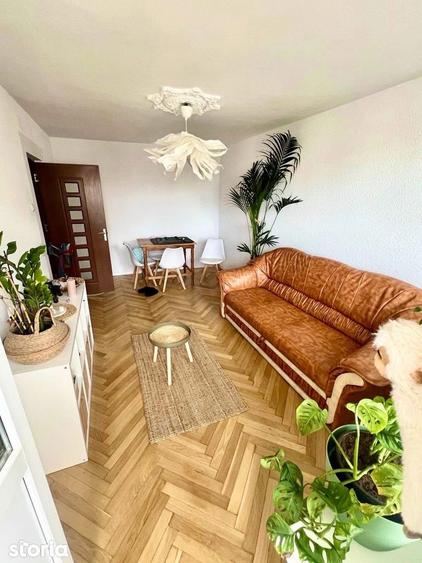 Apartament cu 3 camere decomandat, mobilat în Central