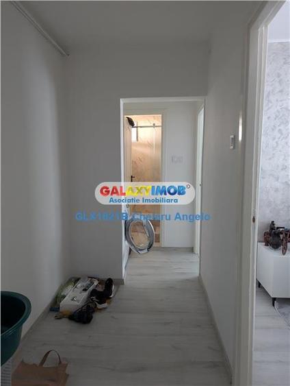 Apartament cu 3 camere decomandat în Rahova