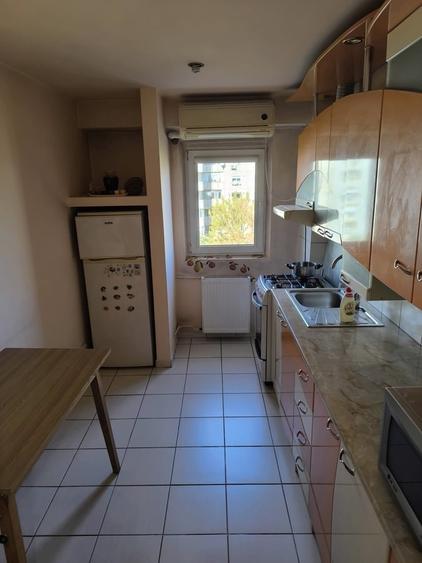 Garsonieră decomandată în Unirii