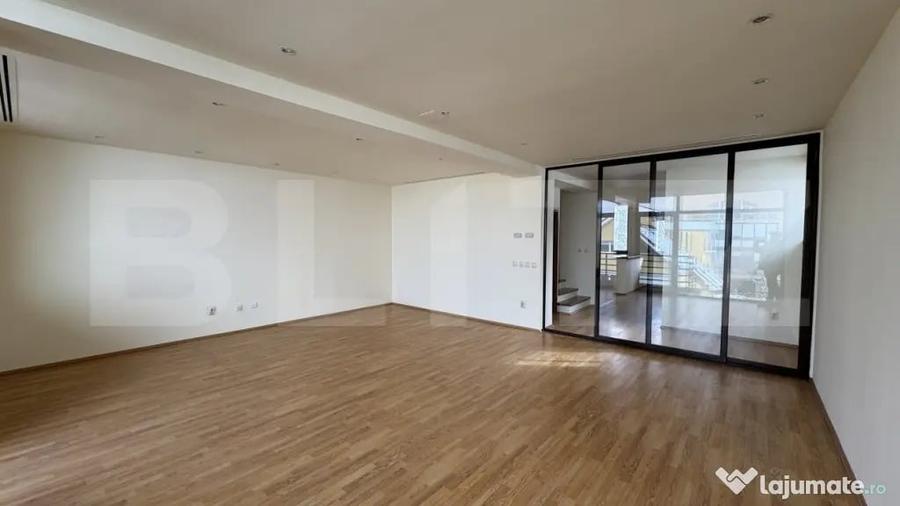 Apartament cu 4 camere decomandat în Brazda lui Novac