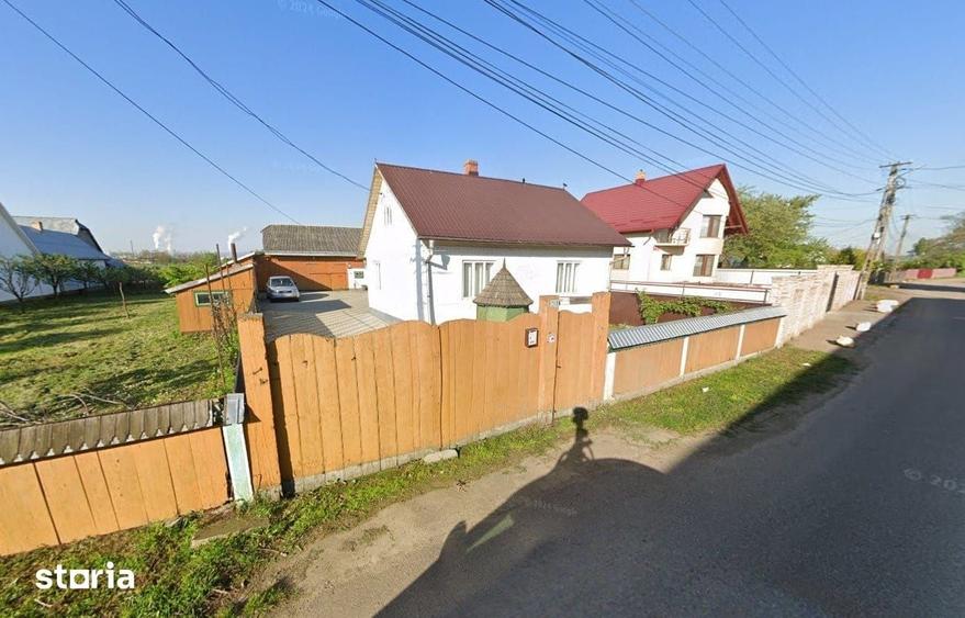 Casă cu 3 camere cu Teren 6500 Mp în Dornești