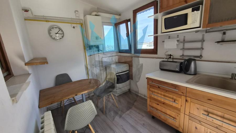 Apartament cu 2 camere decomandat, mobilat în Parcul Carol
