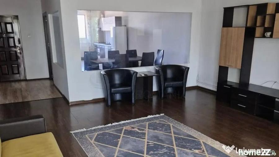 Apartament cu 3 camere decomandat în Colentina