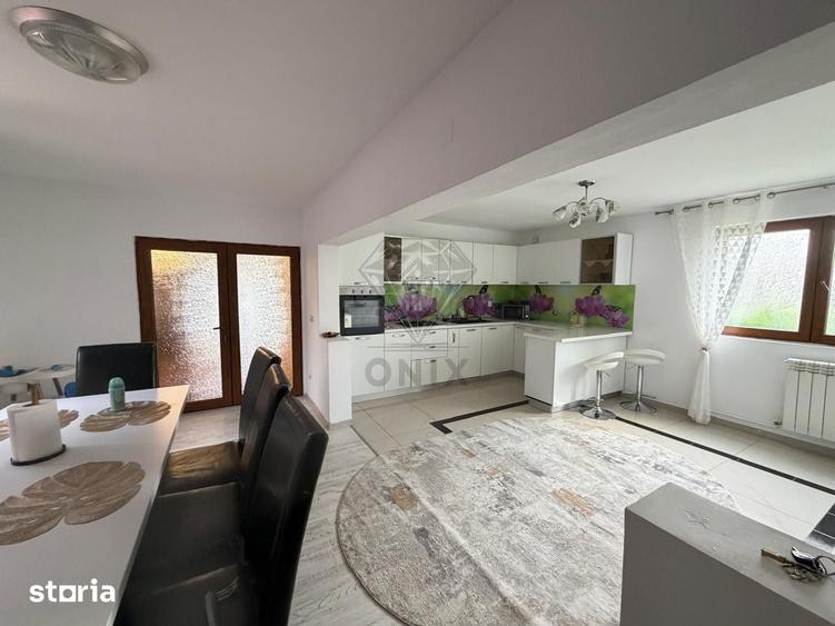 Casă cu 7 camere cu Teren 750 Mp în Târgșoru Vechi