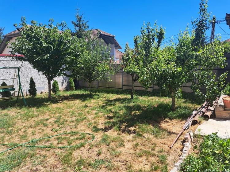 Casă individuală cu 4 camere cu Canalizare în ANL