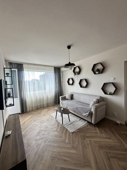 Apartament cu 2 camere semidecomandat în Lujerului