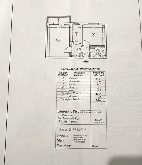 Apartament cu 4 camere decomandat în Lacul Tei