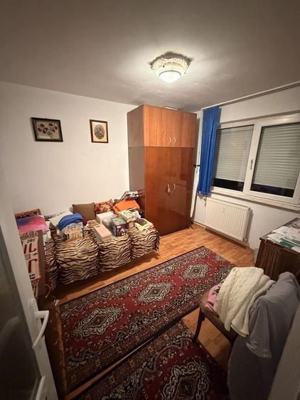 Apartament cu 2 camere decomandat în Vest