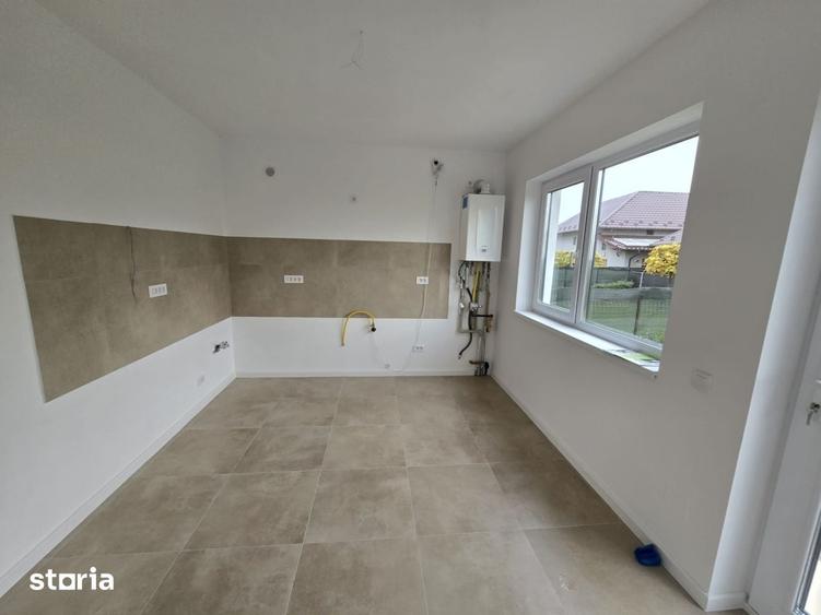Casă cu 4 camere cu Teren 350 Mp în Mărășești