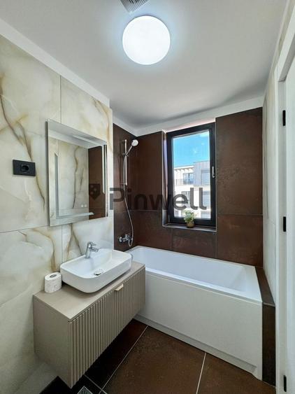 Casă individuală cu 4 camere cu Canalizare în Central