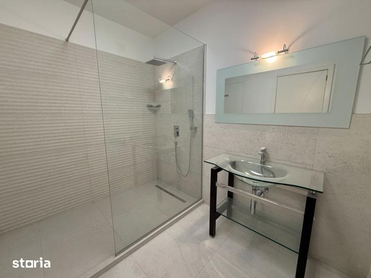 Apartament cu 5 camere în Primăverii