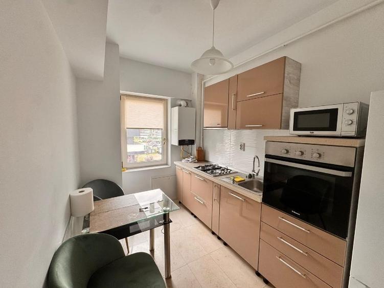 Apartament cu 2 camere decomandat, mobilat în Copou