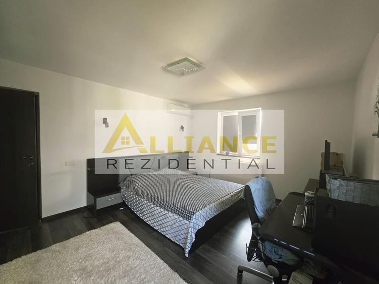 Casă individuală cu 4 camere cu Canalizare în Berceni