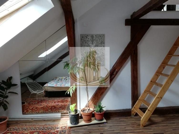 Apartament cu 4 camere decomandat în Central