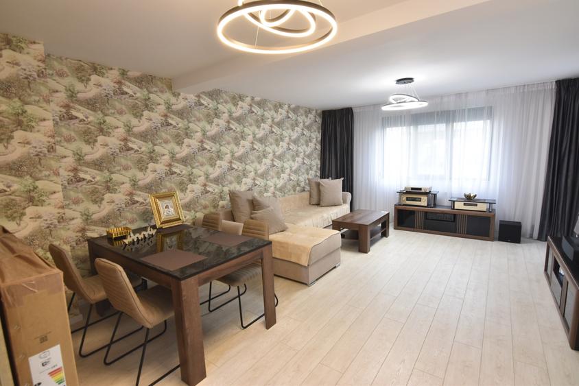 Duplex cu 4 camere cu Canalizare în Domnești