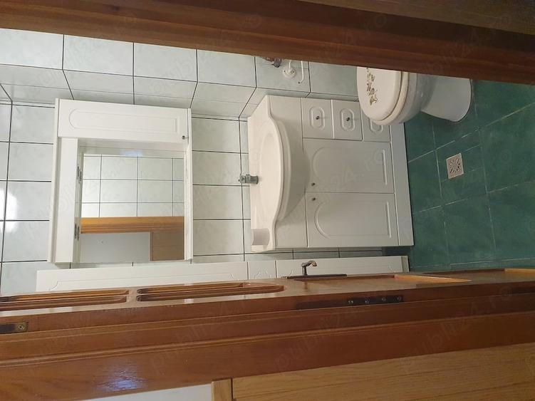 Apartament cu 3 camere semidecomandat în Micro 3