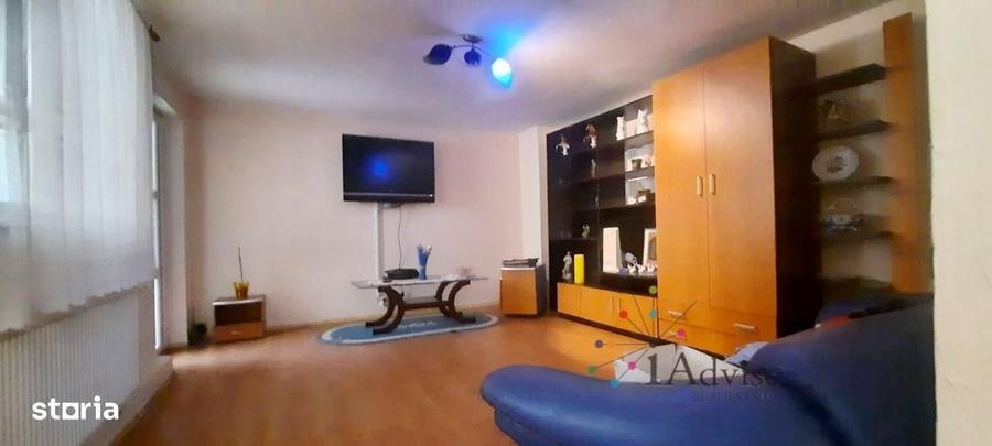 Casa deosebita cu spatiu comercial Rasnov - 18