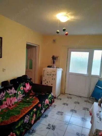 Casă cu 3 camere în Săpata
