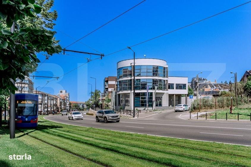 Spațiu comercial, de 182 mp, în Lotus