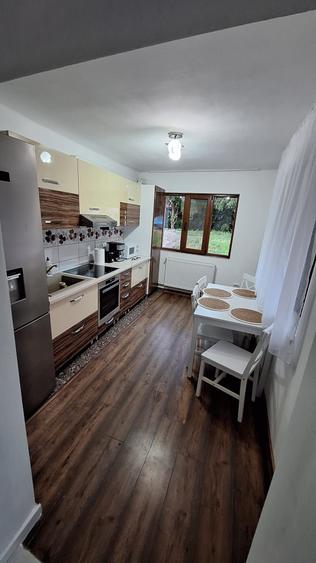Casă cu 2 camere cu Teren 100 Mp în Central