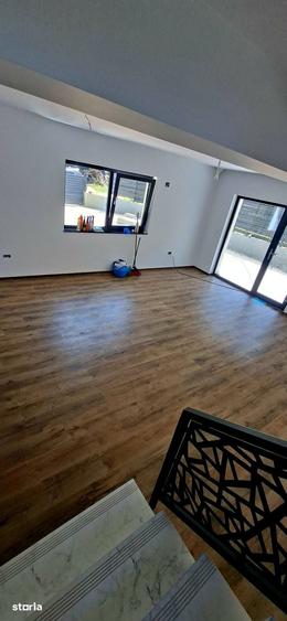 Casă cu 4 camere cu Teren 372 Mp în Central