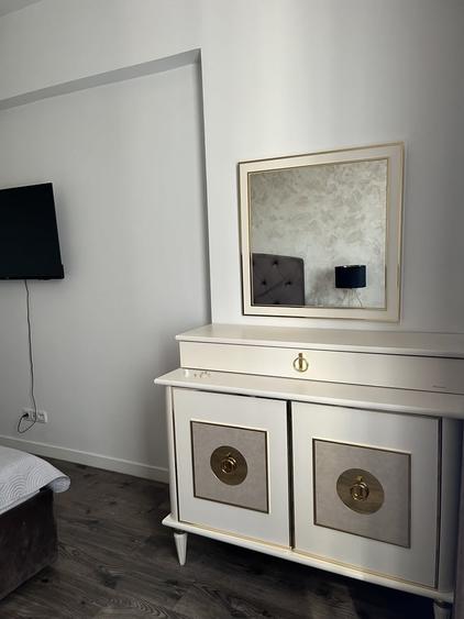 Apartament cu 2 camere decomandat în Sisești