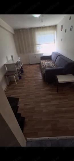 Apartament cu 2 camere nedecomandat în Abator