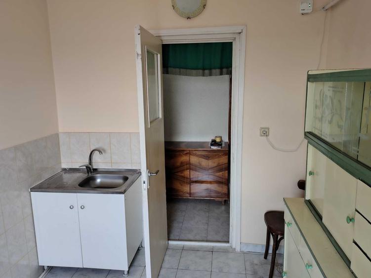 Apartament cu 2 camere semidecomandat în Sud