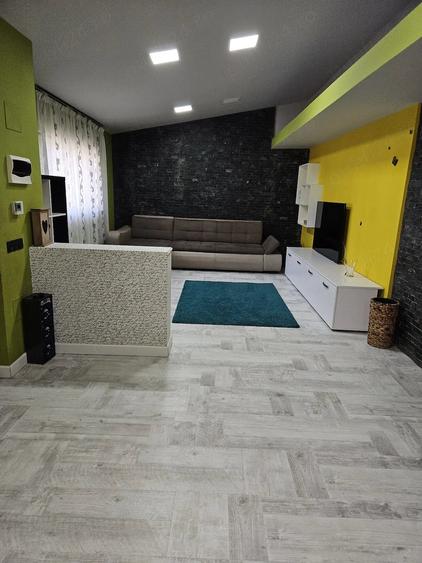 Casă cu Teren 587 Mp în Central