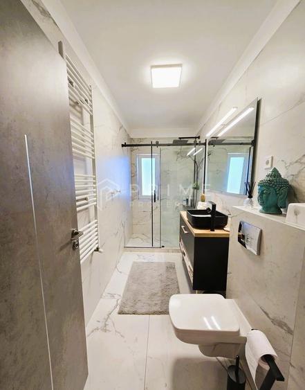 Apartament cu 4 camere decomandat, mobilat în Unirii