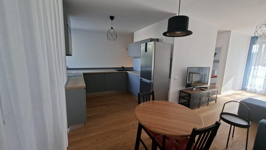 Apartament cu 2 camere, mobilat în Armeneasca