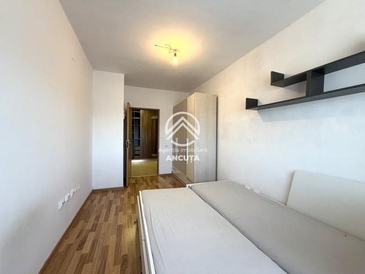 Apartament cu 2 camere semidecomandat în Florești