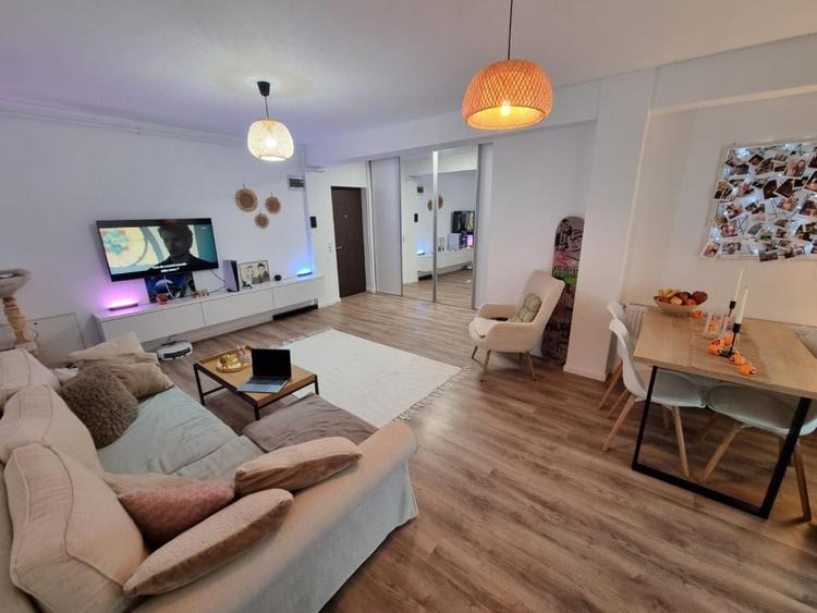 Apartament cu 2 camere semidecomandat în Florești