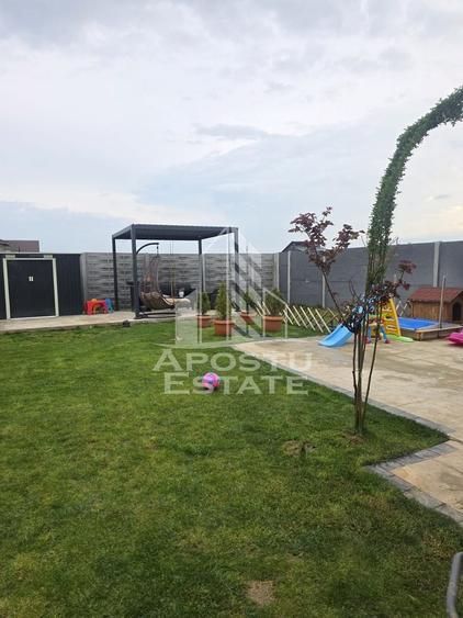 Duplex cu 4 camere cu Canalizare în Sânandrei