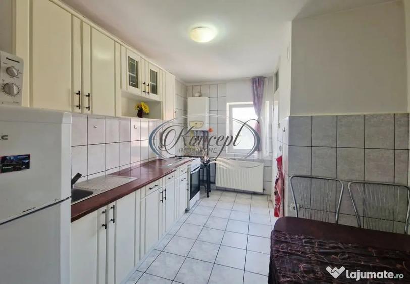 Apartament cu 3 camere decomandat în Zorilor