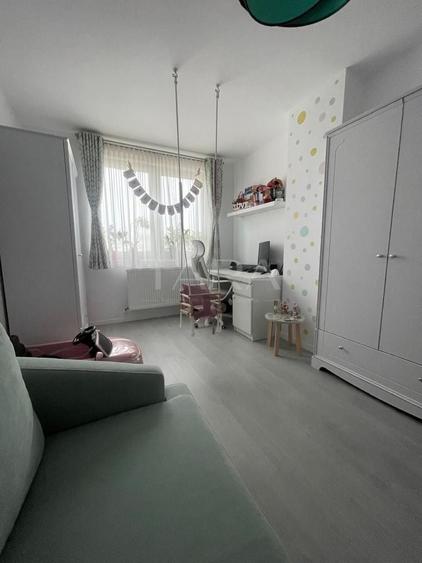 Apartament cu 3 camere semidecomandat, mobilat în Someșeni